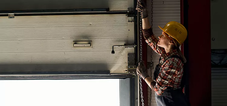 Addressing Common Garage Door Stoppage Issues in Desert Hot Springs, CA